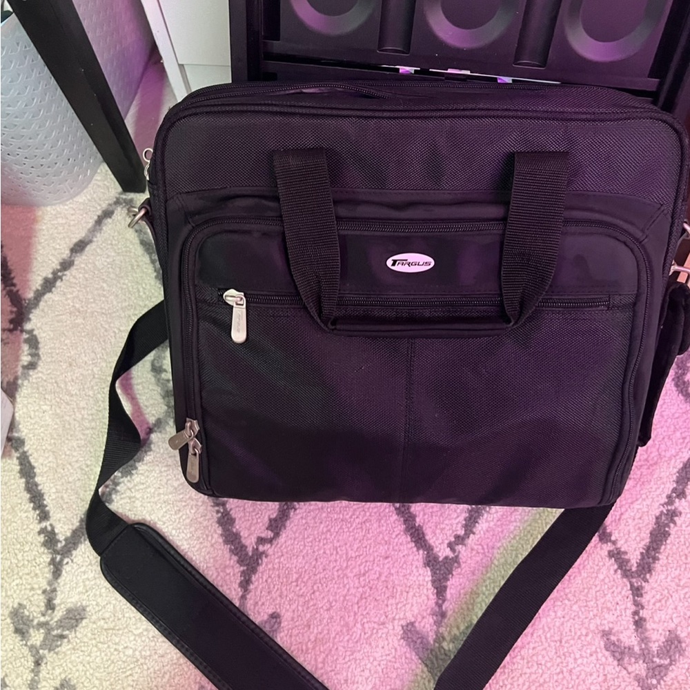 Laptop/briefcase